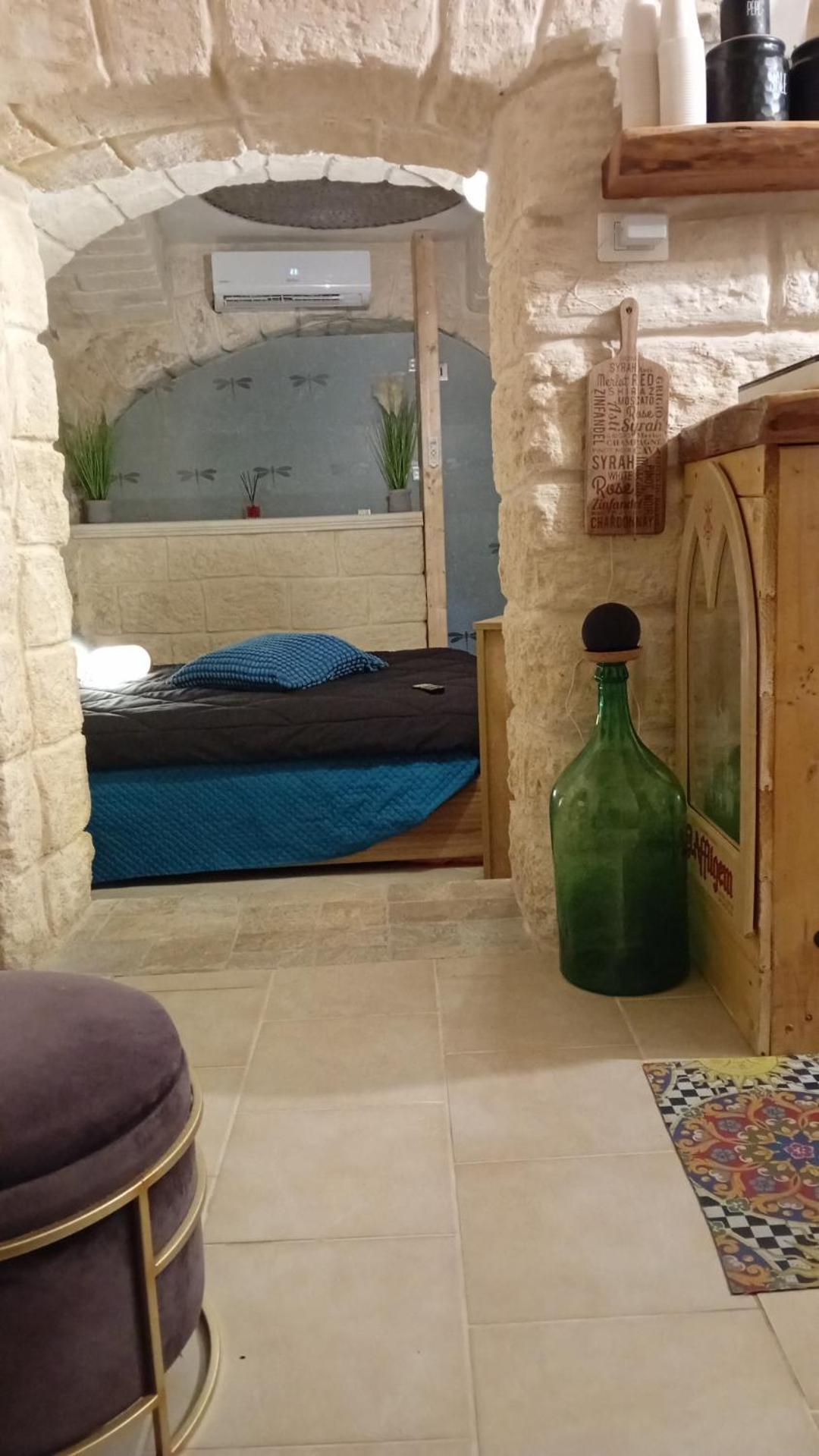 B & B La Grotta Bisceglie Eksteriør billede